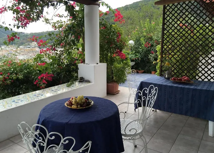 C By Interhome Apartment